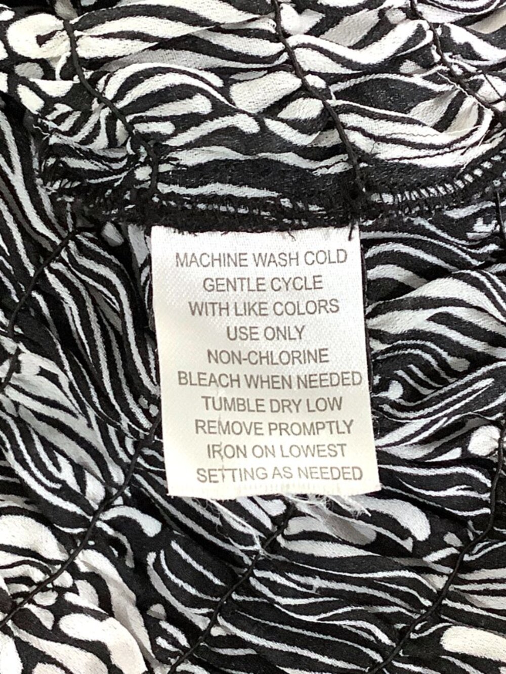 Allison Taylor L Top Blouse Tank Drop Waist Shirred Black White Abstract Ruffle - Picture 9 of 12